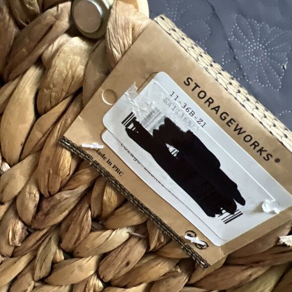 Storageworks Handmade Natural Water Hyacinth Wicker Picnic Basket 15x9x7 Inches - Picture 8 of 11